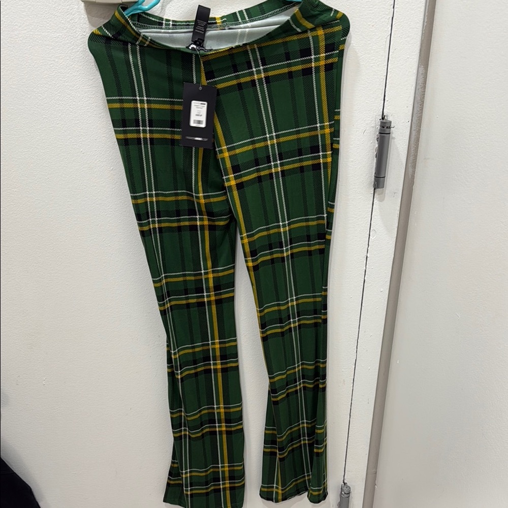 Fashion Nova Green and Yellow Plaid Casual Pants